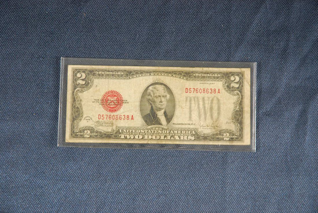 1928 F $2 Two Dollar Bill Red Seal Note: 1928 F Circulated Red Seal $2 US Note Nice Condition SCARCE. Folds, wrinkles, or other signs of circulation may be present, otherwise in good condition