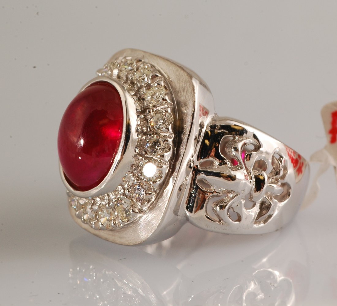 Cabochon Ruby and Diamond Ring - 3