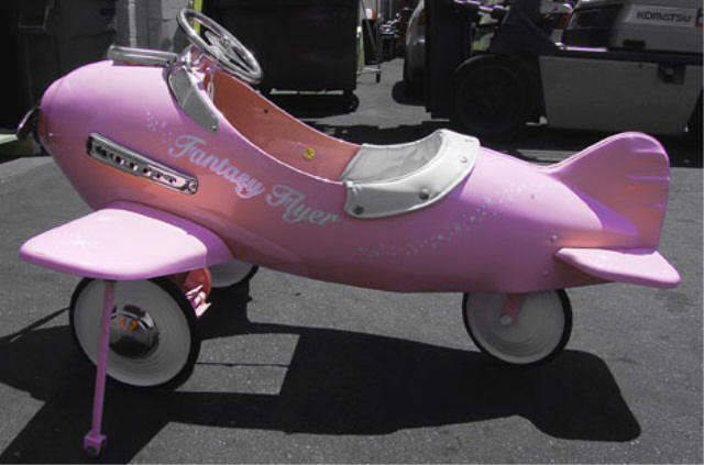 Fantasy Flyer Pedal Plane Pink