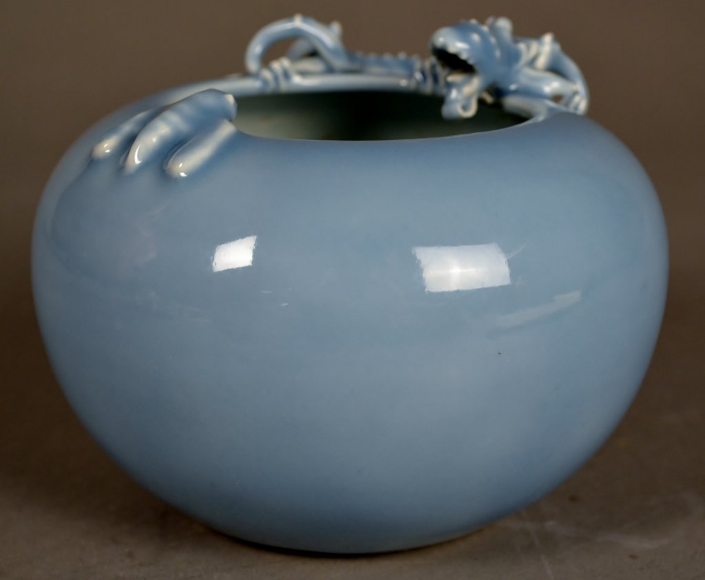 19c Chinese Porcelain Brush Washer: a wonderful blue glazed brush washer, featuring a lizard and a bug applied to the top of the washer with a six character mark to the base. 4" x 5 3/8"