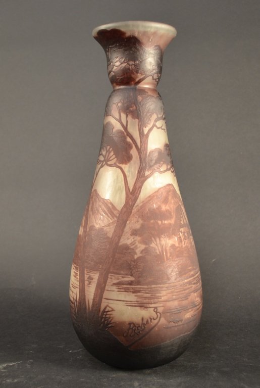 post 1918 loetz acid etched vase signed Richards. 12" : post 1918 loetz acid etched vase signed Richards. 12" tall