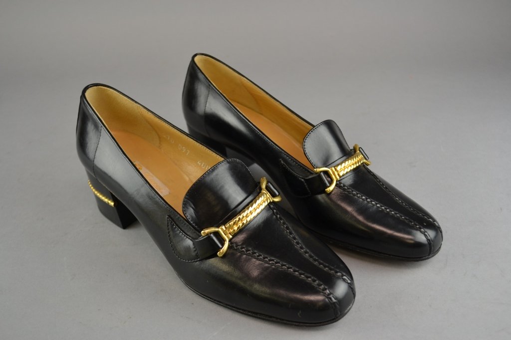 Pair of Vintage Gucci shoes (New) A wonderful pair of (1 of 9)