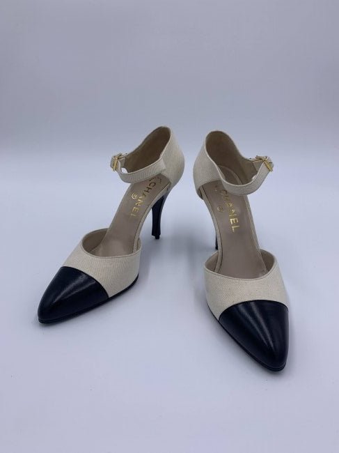 Chanel creme strap pump size 38 1/2 (1 of 3)