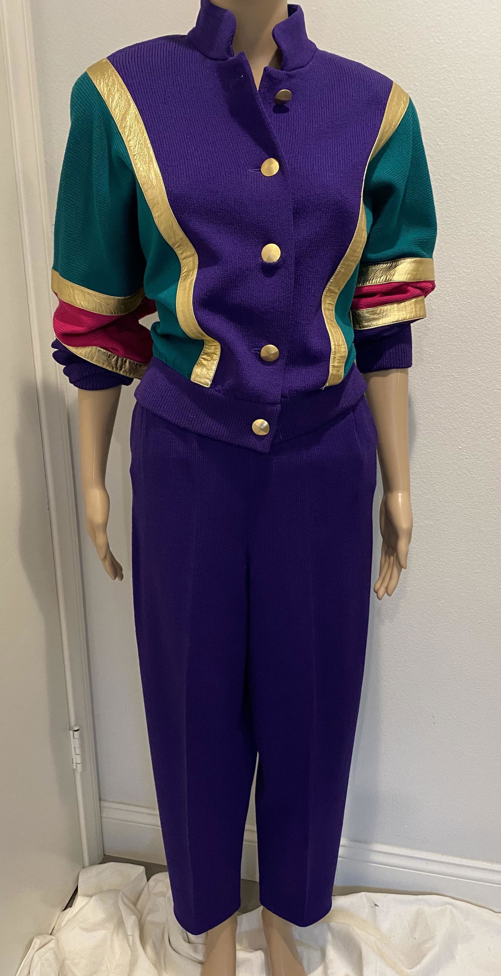 St. John 2 pc jacket and pant set (1 of 4)