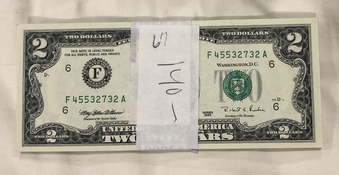 Uncirculated 1995 Two Dollar Bills X67: Uncirculated 1995 Two Dollar Bills X67 with consecutive serial numbers.