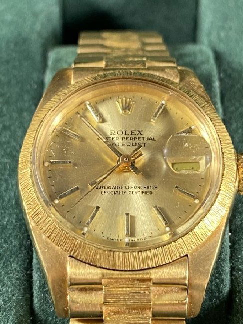 18k Gold Ladies Datejust Rolex in Box: 18k Rolex Gold Datejust Rolex Ladies