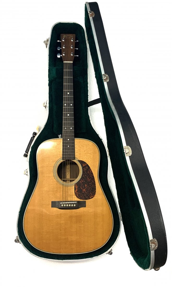 Martin HD-28 Standard Dreadnought Acoustic Guitar  Aged (1 of 4)