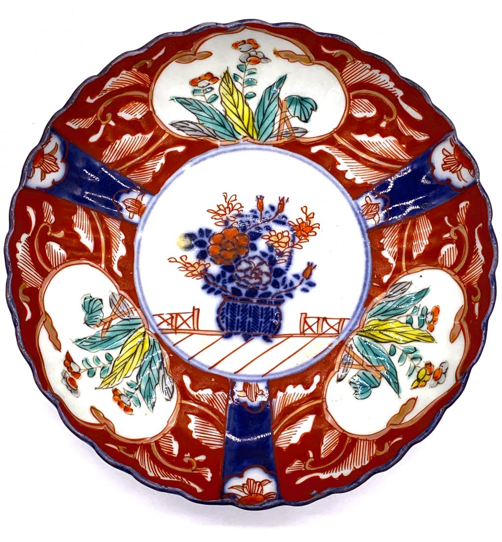 Japanese Imari Pottery Hand Painted: Japanese Imari Pottery Hand Painted. Measuring ~ 8 1/2” wide by 1 1/4” tall.From the Estate of a prominent Beverly Hills collector. THIS ITEM IS LOCATED AND SHIPPING FROM CORONA DEL MAR, CA.