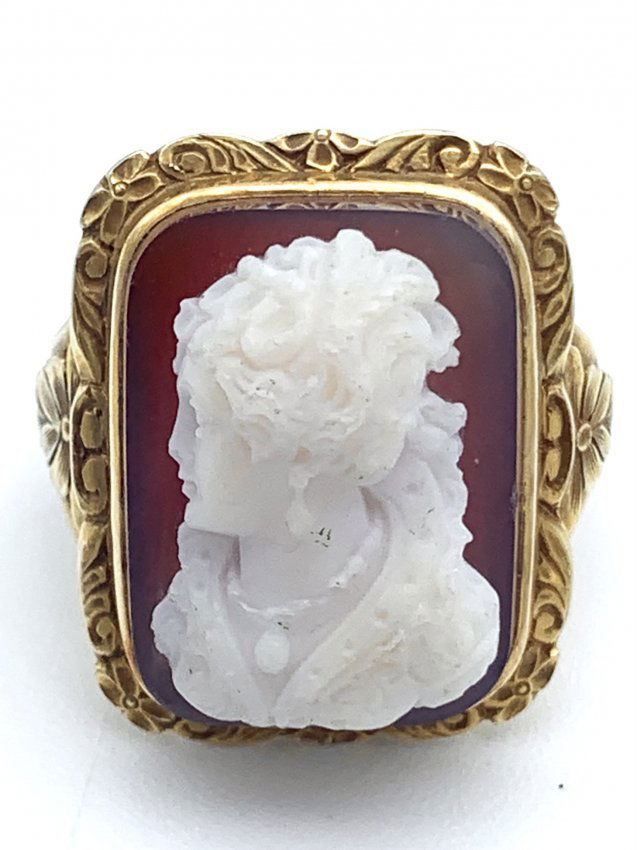 14k Gold Cameo Ring (1 of 3)