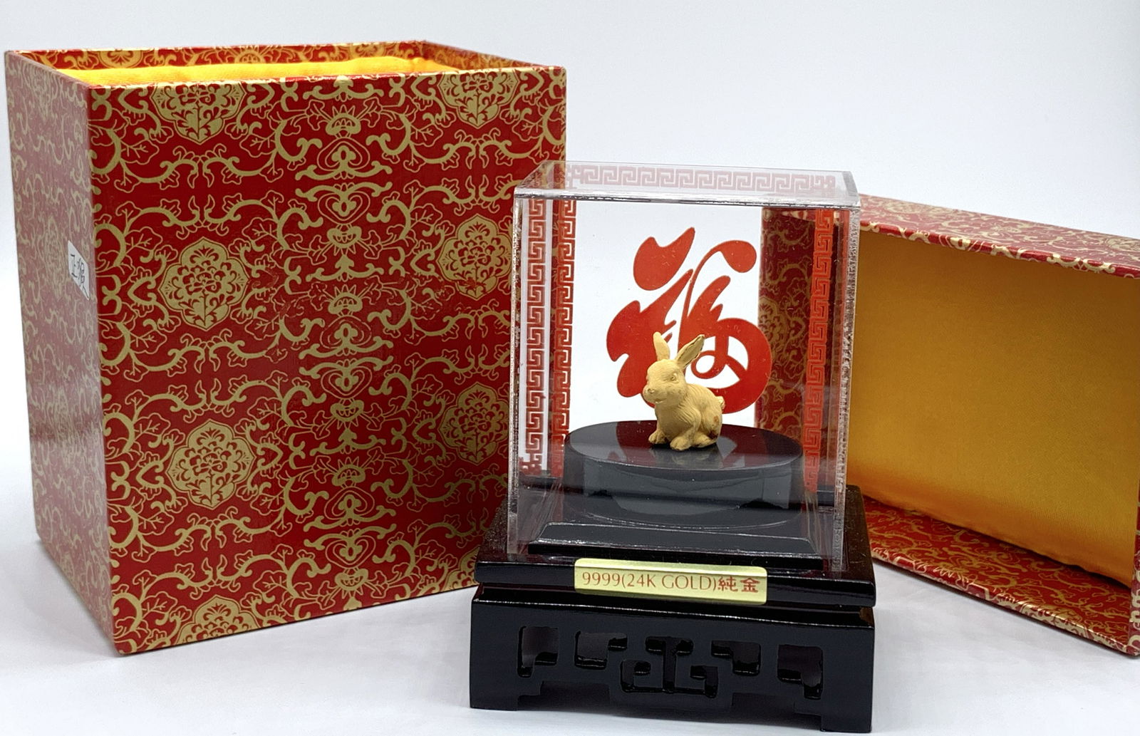 24kt Yellow Gold Rabbit Zodiac Boxed Display Figure (1 of 3)