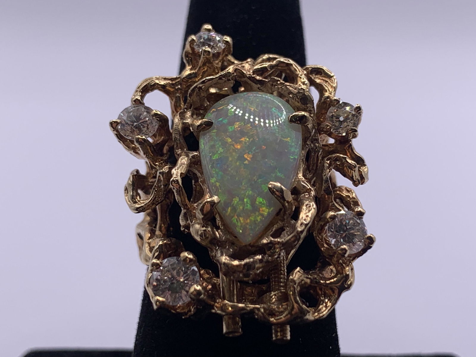 18kt Yellow Gold Opal Ring (1 of 5)