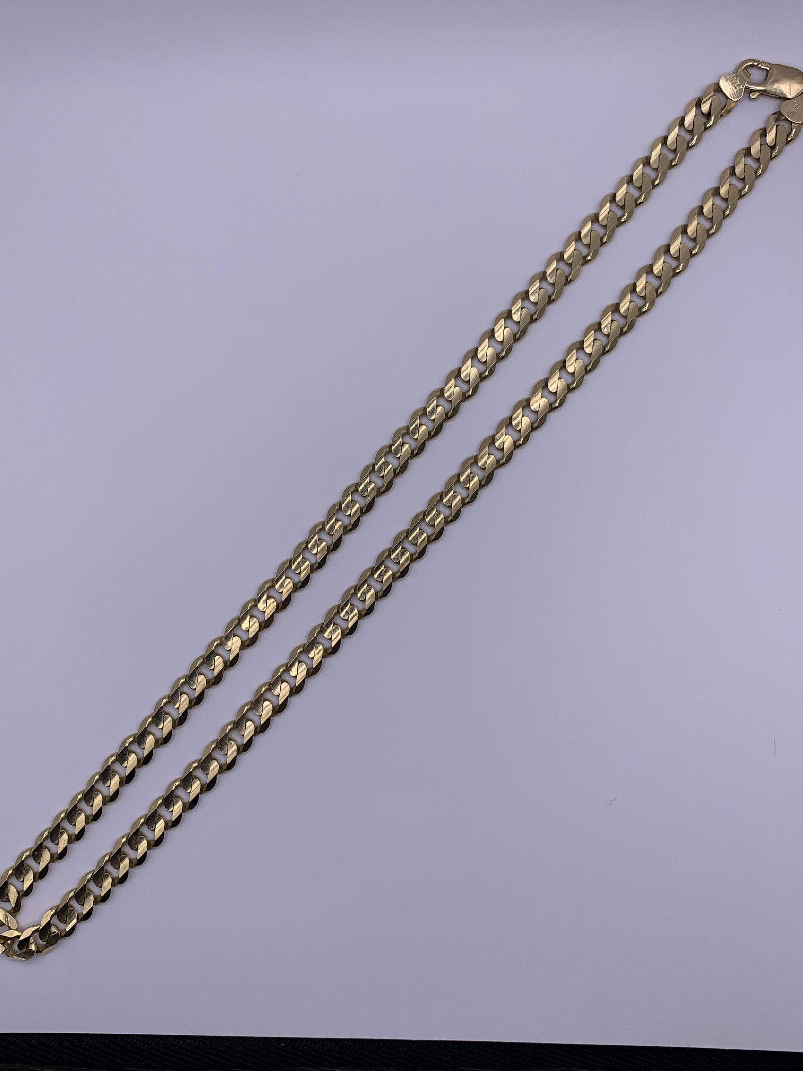 10kt Yellow Gold Chain (1 of 2)