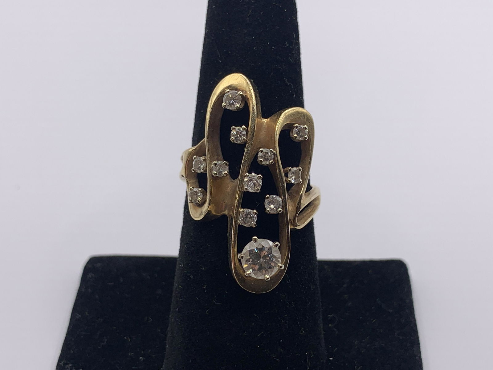 14ky Yellow Gold Diamond Ring (1 of 3)