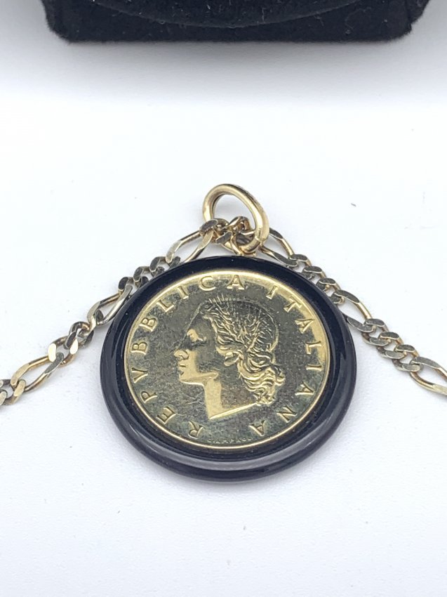 Italian 20 Lire Coin/Onyx Pendant w/ 925 Silver Chain: Italian 20 Lire Coin/Onyx Pendant w/ 925 Silver Chain. THIS LOT IS LOCATED AND SHIPPING FROM CORONA DEL MAR, CA.