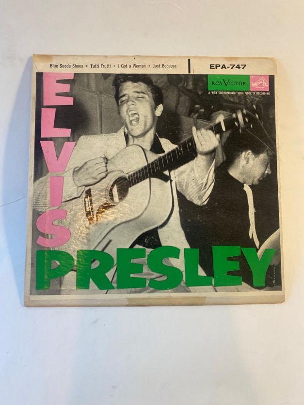 Elvis Presley "Aloha From Hawaii" 7" 45 RPM Vinyl EP (1 of 4)