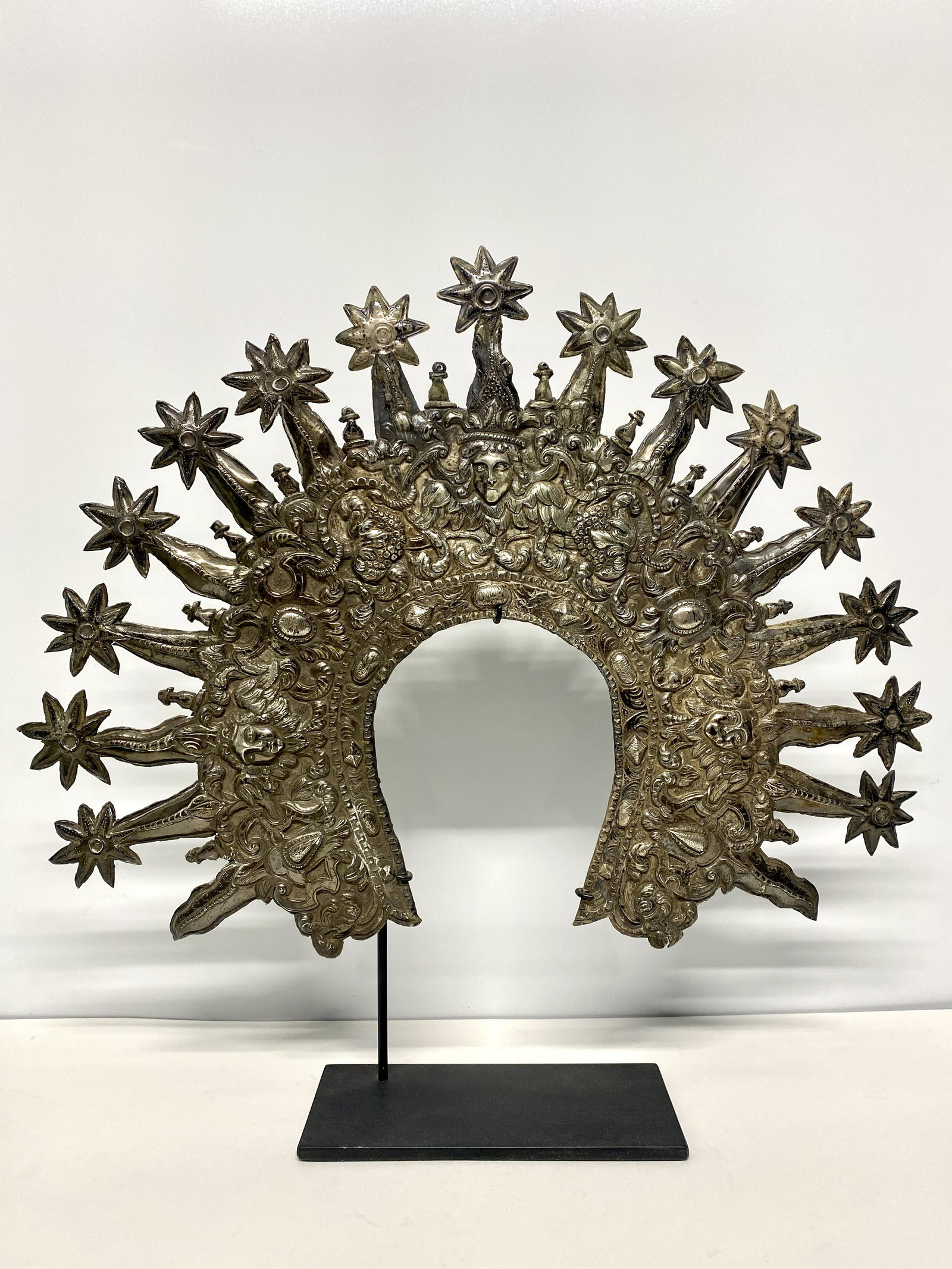 Spanish Colonial Repousse Silver Santo Halo (1 of 7)