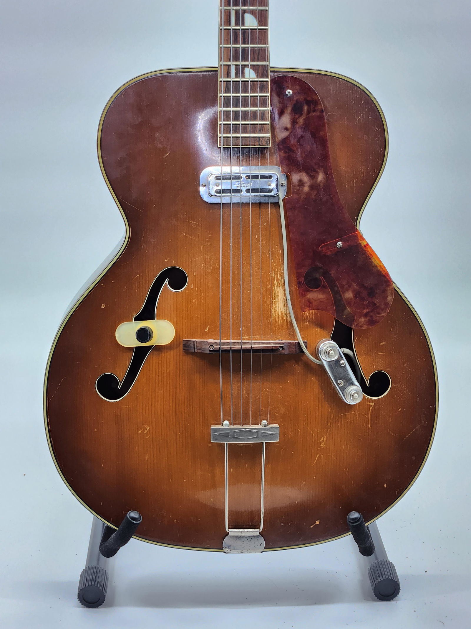 Kay Archtop Acoustic Guitar (1 of 11)