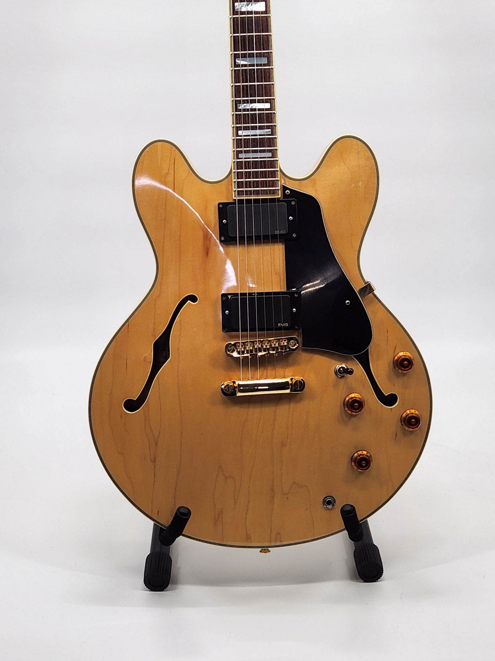 Washburn HB-35 Acoustic-Electric Guitar (1 of 14)