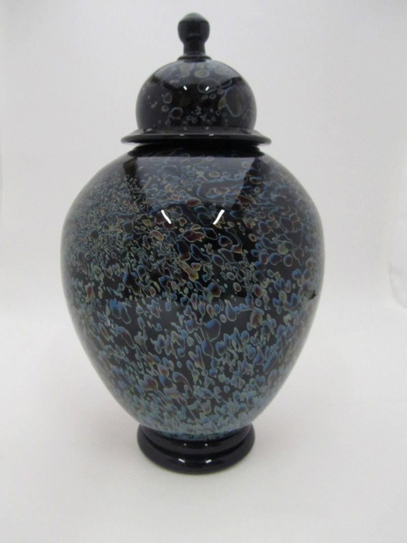 RARE ORIENT & FLUME VASE, SIGNED AND NUMBERED: FROM THE GENE RODDENBERRY FAMILY ESTATE, RARE ORIENT & FLUME VASE WITH LID, SIGNED AND NUMBERED, 0963RS0F7030L,rnAPPROX. 13"TALL W/LID X 7.5"DIAMETER