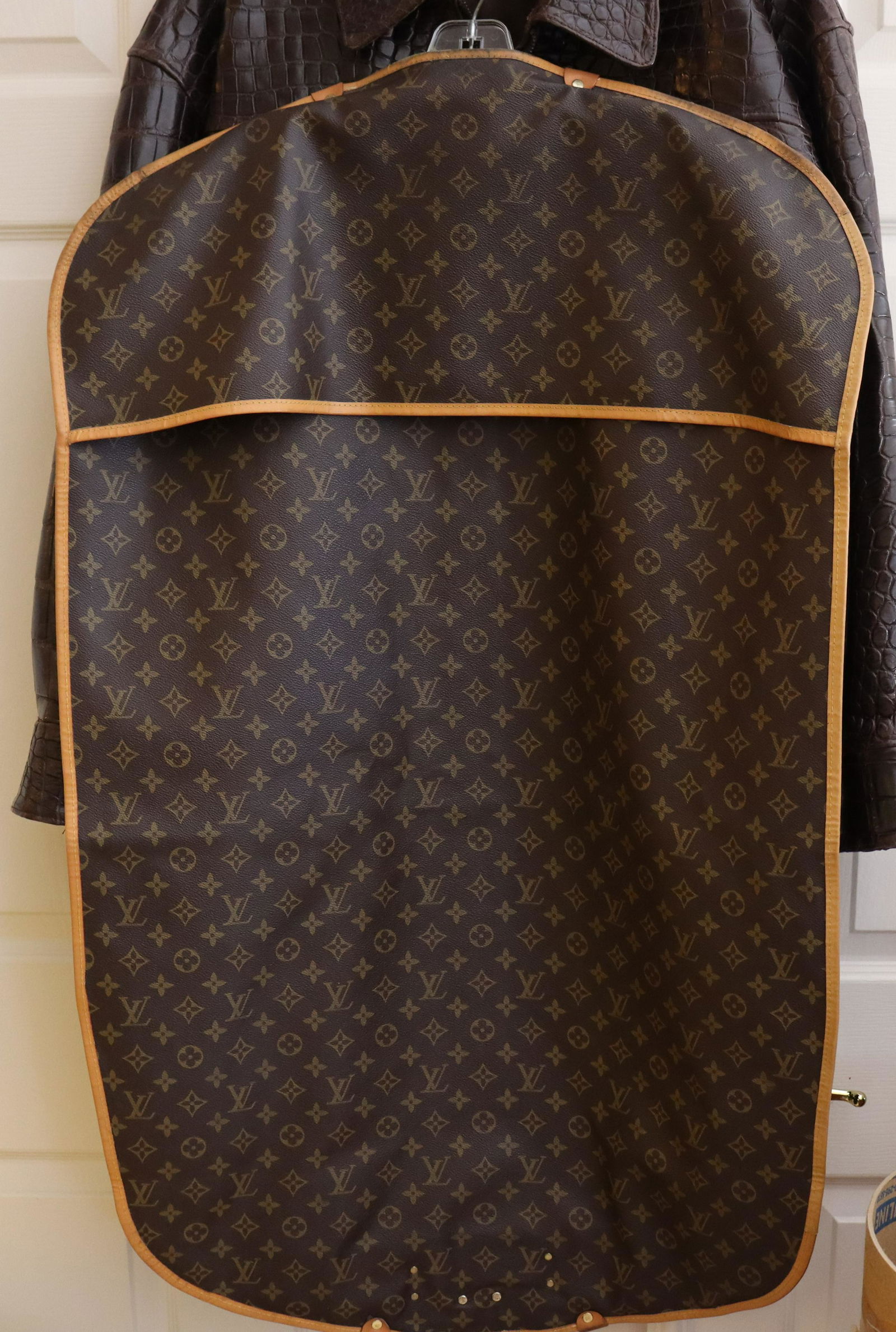 Louis Vuitton Monogram Garment Bag Auction