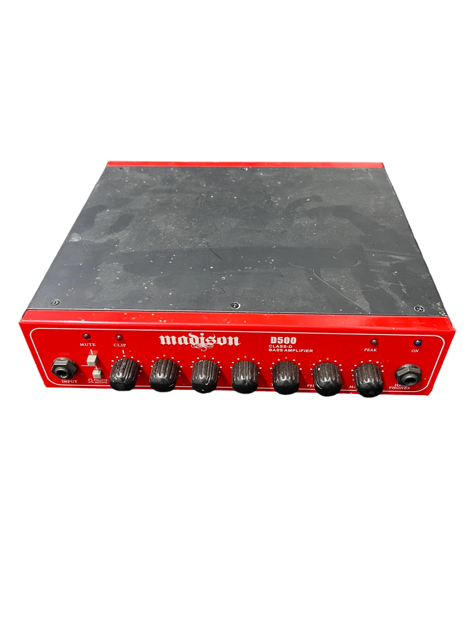 Madison D500 Class D Bass Amplifier (1 of 2)