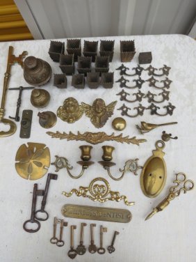 ANITQUE BRASS ,ANGELS,KEYS,CANDLEHOLDERS,SCISSORS,: ANTIQUE BRASS LOT,MISC PIECES,BELLS, ANTIQUE KEYS,CANDLEHOLDERS,CHERUBS,SCISSORS,MISC