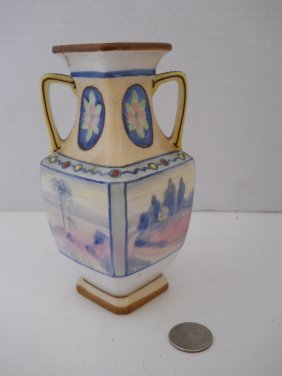 ANTIQUE NIPPON HANDPAINTED VASE SIGNED: 2 HANDLED ANTIQUE NIPPON VASE