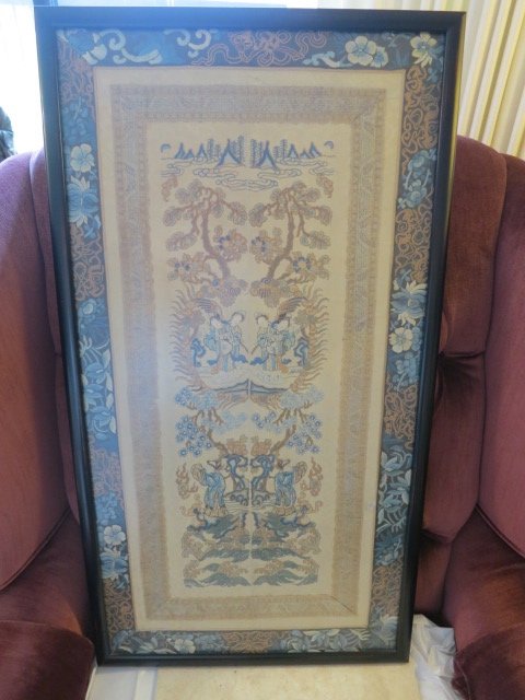 CHINESE SILK EMBROIDERY PANEL FRAMED: ESTATE OF GENERAL MIDDLETON,GIFTED TO COLONEL MIDDLETON DURING WW2,COLONEL MIDDLETON BECAME A WW2 ARMY GENERAL CHINESE EMBROIDERY SILK PANEL FRAMED 30 X 16 FRAMED SILK MEASURES 14 X 28