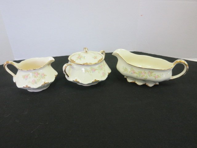 TAYLOR SMITH TAYLOR 3 PC SET: TAYLOR SMITH TAYLOR 3 PC SET INCLUDES GRAVY BOAT, CREAMER, AND SUGAR WITH LID DISTRIBUTED IN THE 1950s