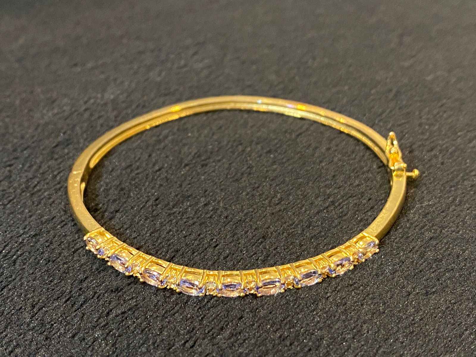 tanzanite and white topaz hinged bangle bracelet 925 DK sz 8.50 in wgt8 tcw1.50 (1 of 3)