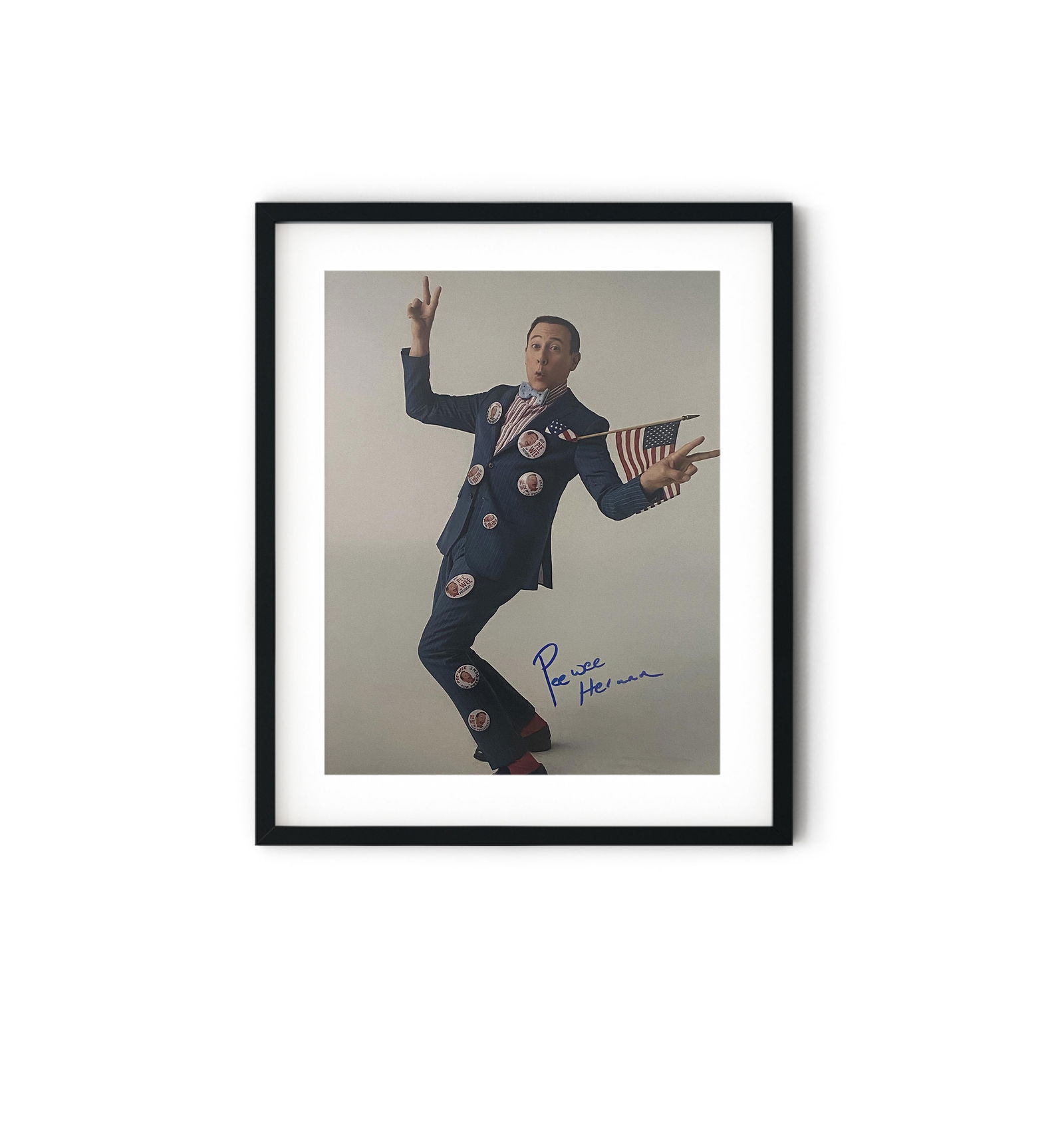 Paul Reubens "Pee-wee Herman" signed Photo (1 of 1)