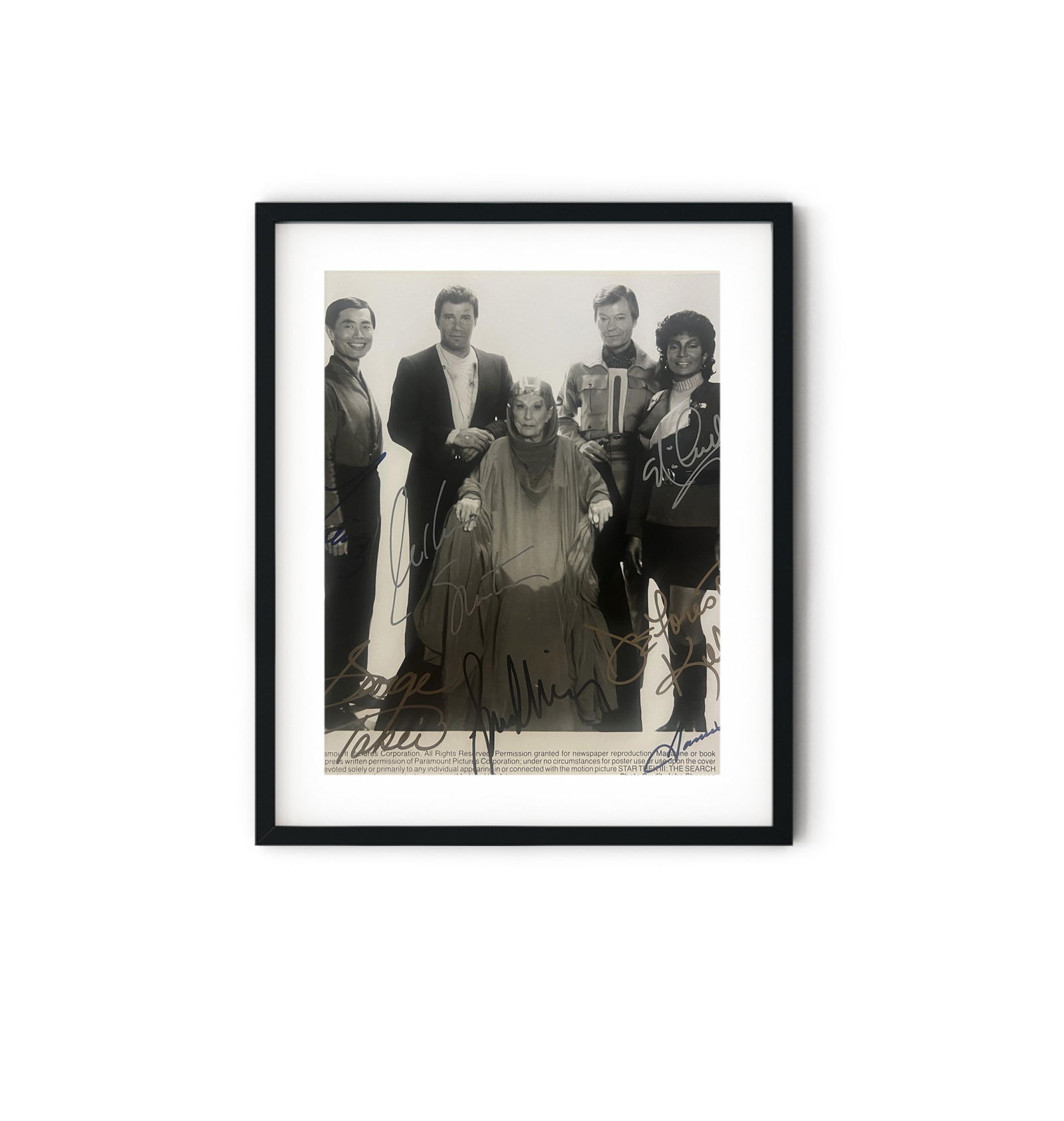 Star Trek cast signed Photo (1 of 1)