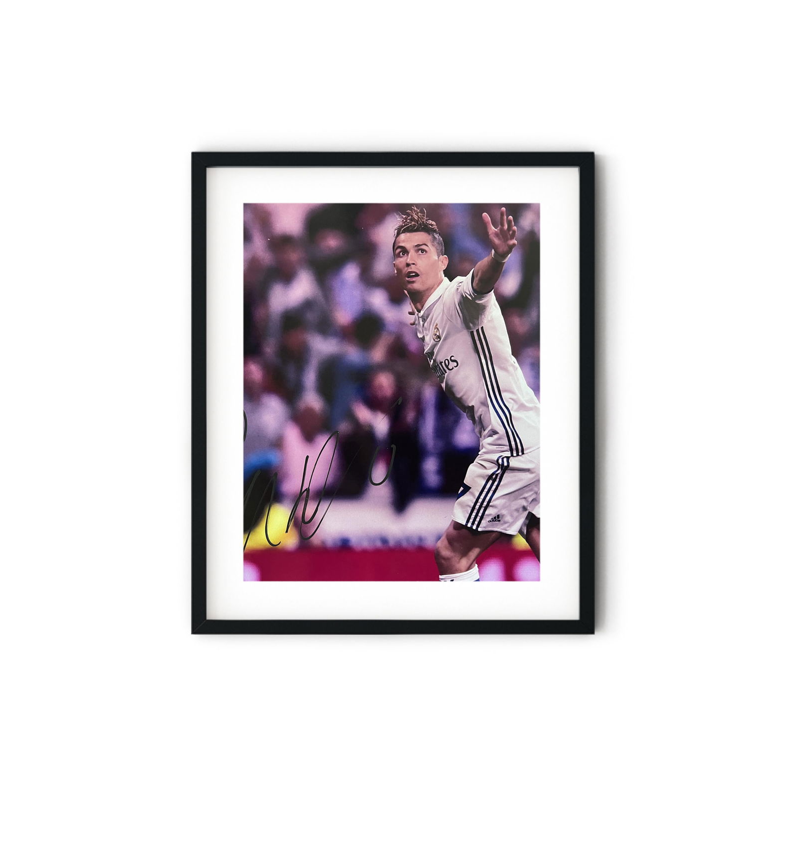 Cristiano Ronaldo signed Photo (1 of 1)
