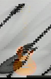 Gibson Les Paul Traditional Sunburst with Original Hardshell Case: Gibson Les Paul Traditional Sunburst with Original Hardshell Case. Year 2016. Model 160109929. Body: Solid mahogany body with a beautiful AA flame maple cap. The top is fully bound & it looks really