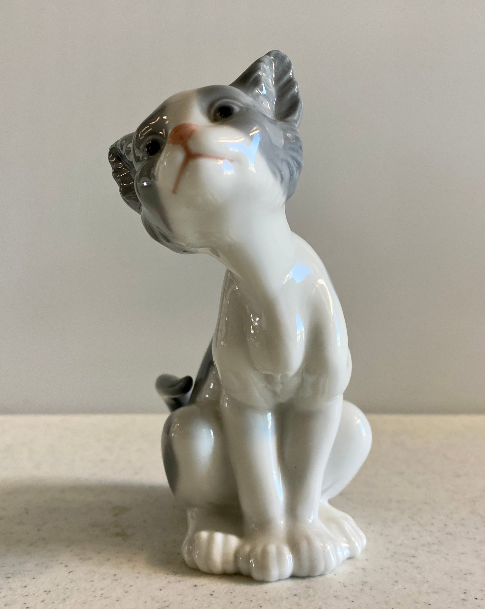 Lladro Cat Porcelain Figurine #5113 (1 of 4)