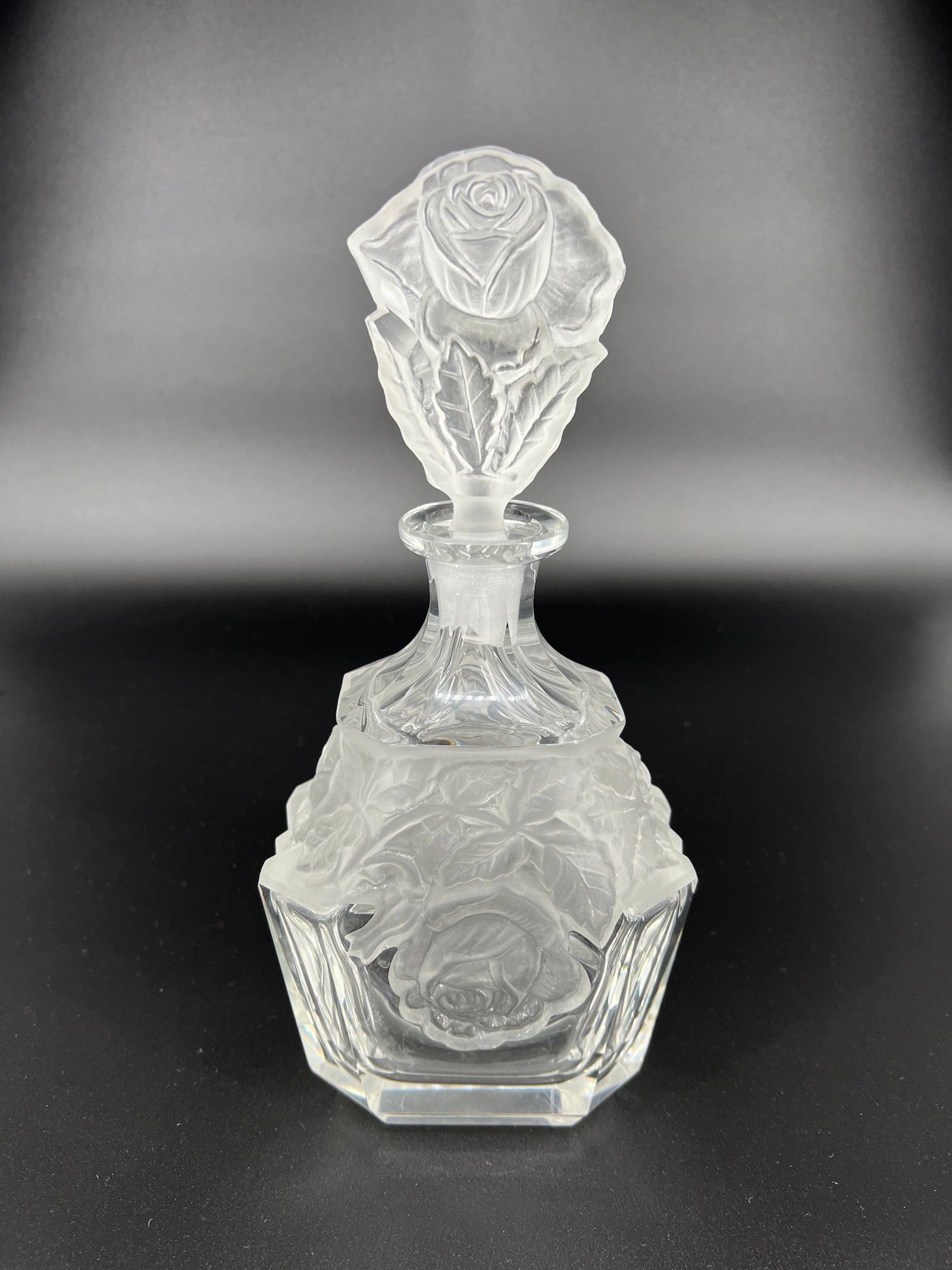 Perfume Bottle Signed, Lalique Style: Perfume bottles are a symbol of timeless elegance and refined craftsmanship. Dimensions 15"W x 11"H. . SHIPS FROM LAS VEGAS, NV.