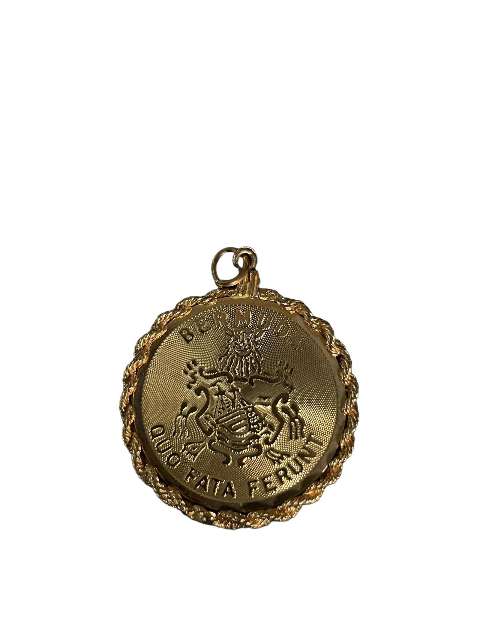 14k Gold Bermuda Crest Detailed Pendant (1 of 3)