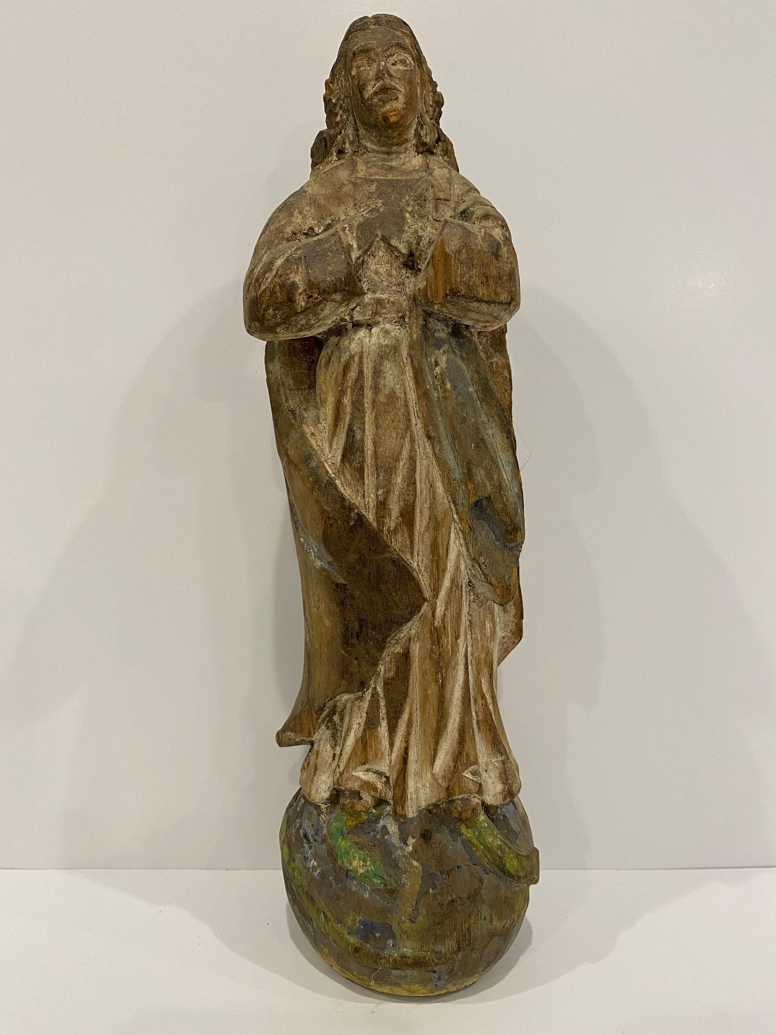Praying Wooden Madonna / Saintess Statue (1 of 4)