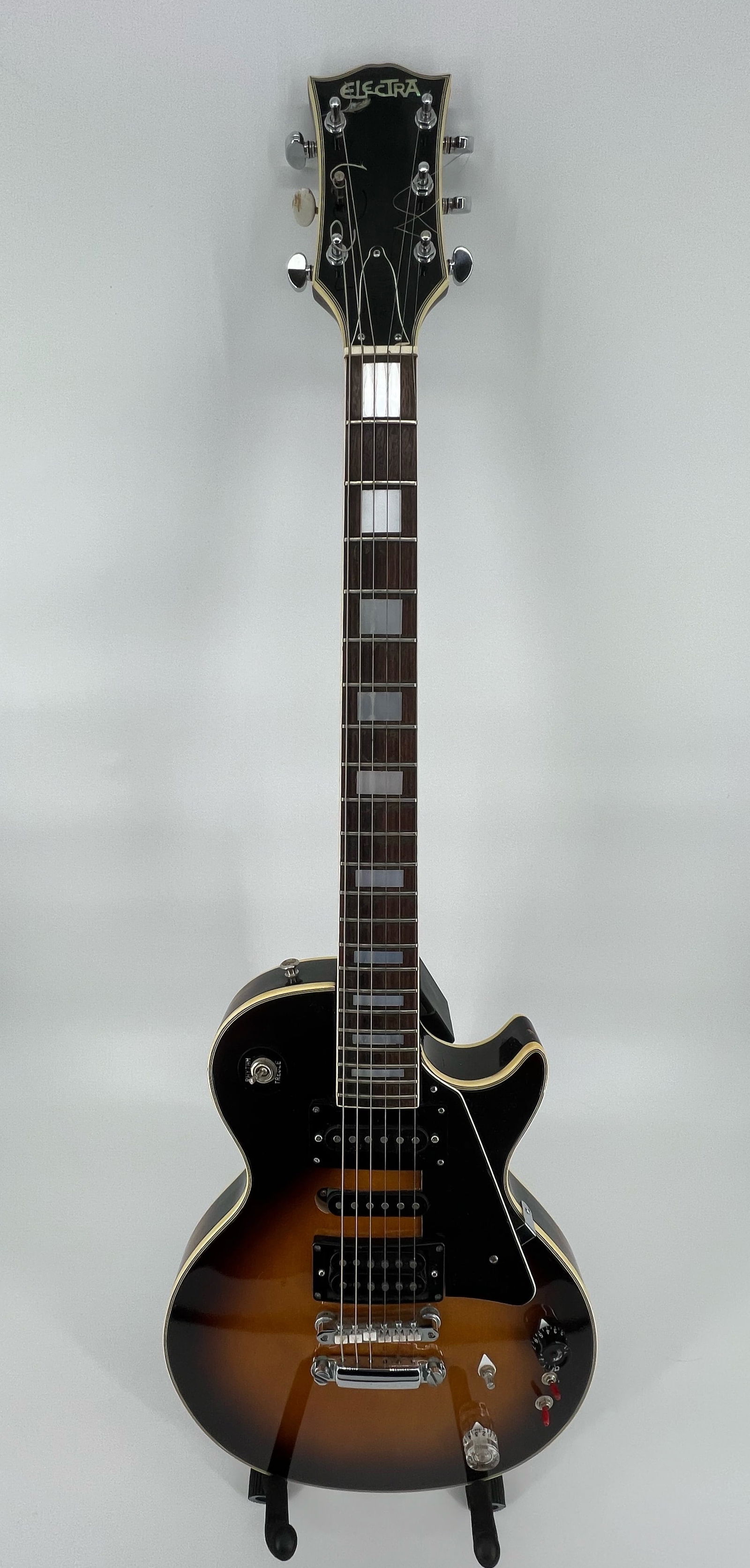 Electra Les Paul Style Electric Guitar Tobacco Sunburst (1 of 8)