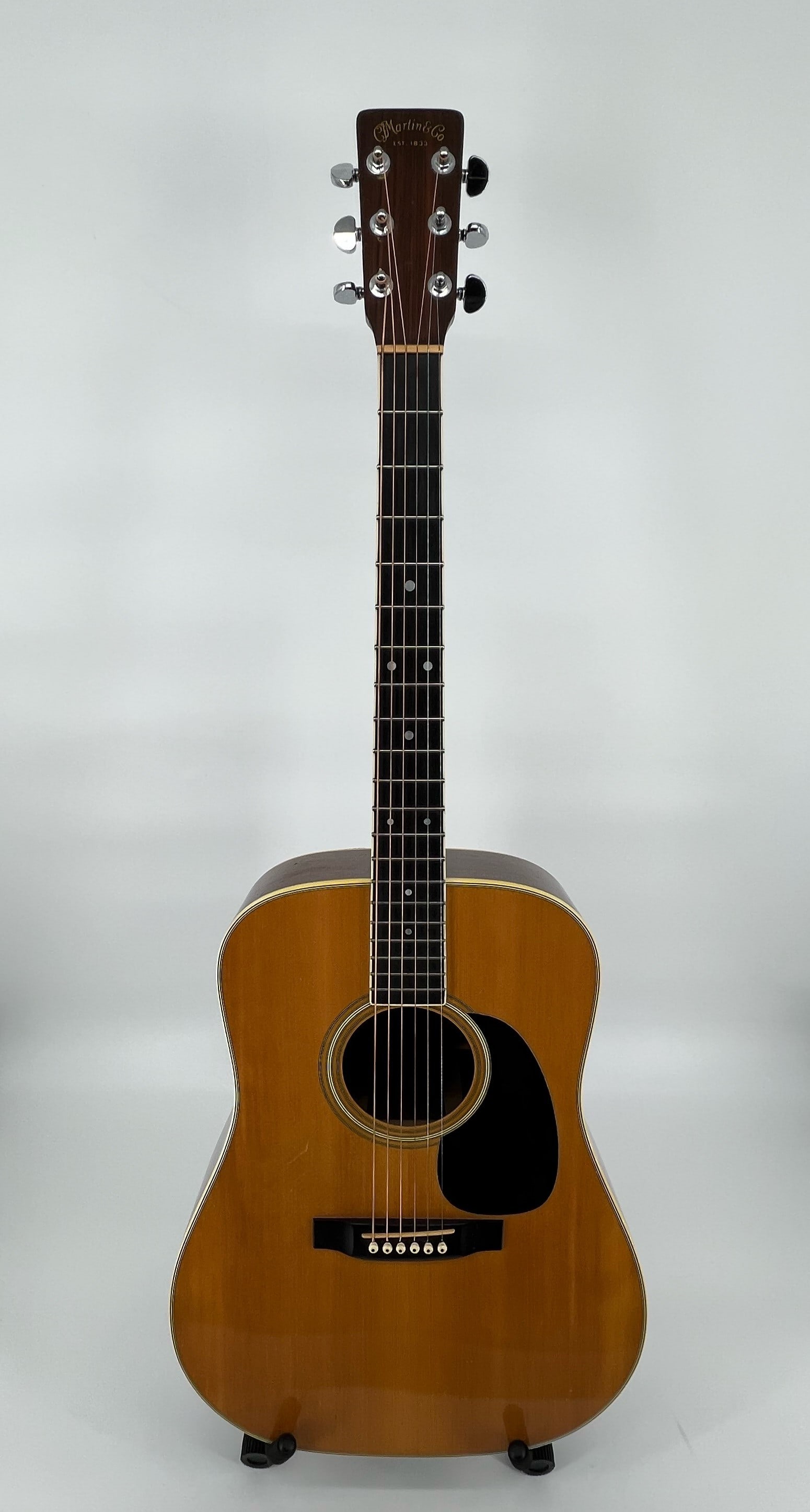 Martin & Co D-35 1976 Acoustic Guitar (1 of 13)