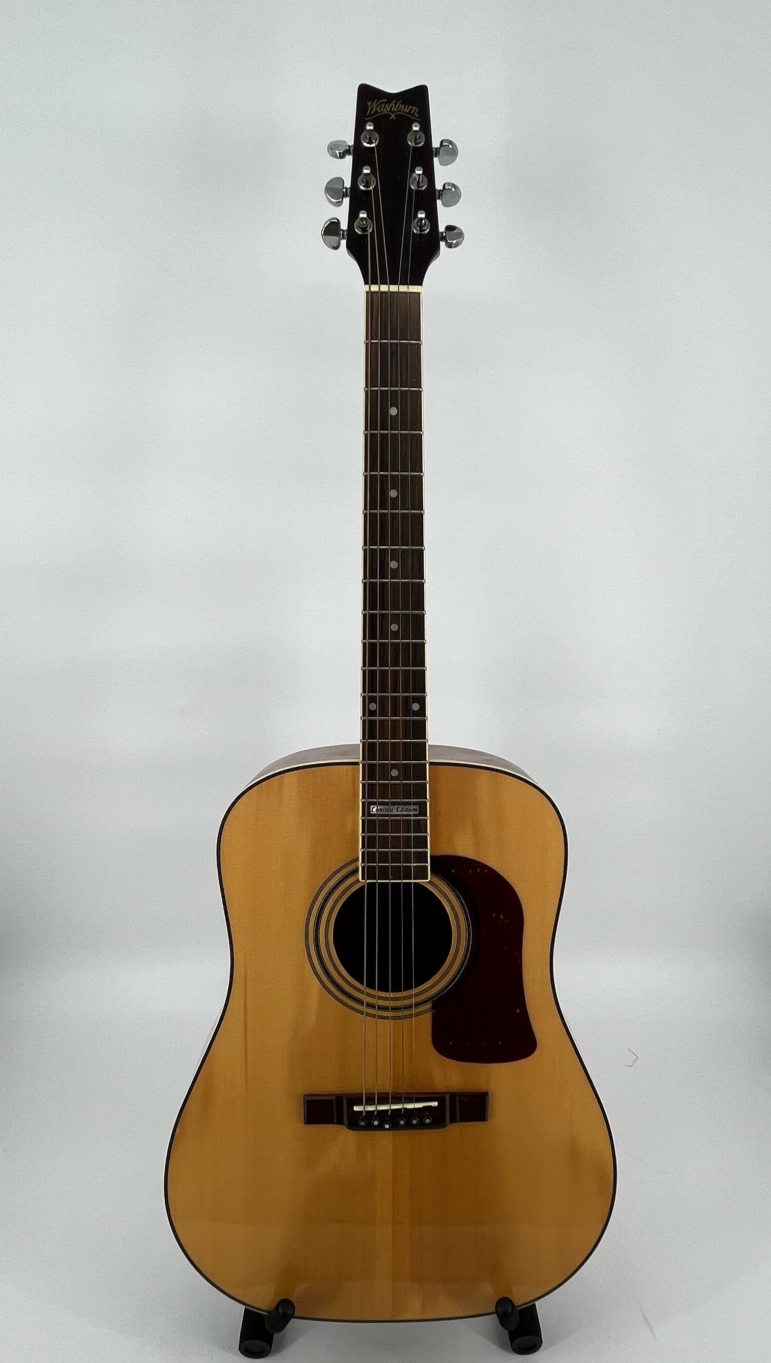 Washburn D97 Limited Edition Acoustic Guitar (1 of 7)