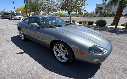 2003 Jaguar XK8 Silver: 2003 Jaguar XK8, 2 dr coupe, 4.2L V8 F DOHC, rear wheel drive. Very clean, original owner car in great condition, 61K miles, clean carfax and always dealer serviced. Driver seat motor not