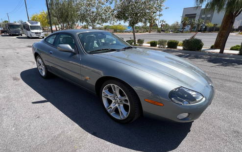 2003 Jaguar XK8 Silver: 2003 Jaguar XK8, 2 dr coupe, 4.2L V8 F DOHC, rear wheel drive. Very clean, original owner car in great condition, 61K miles, clean carfax and always dealer serviced. Driver seat motor not working. Rig