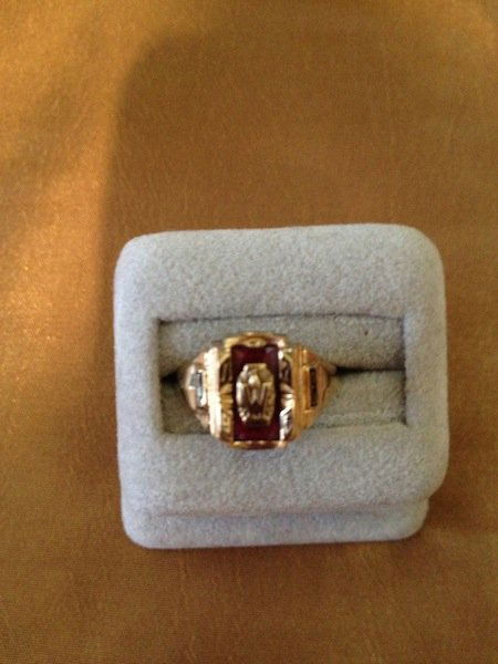 10K GOLD RING WITH RUBY: GOLD RING 10 CARAT WITH RUBY,TOTAL WEIGHT 4.4 GMS