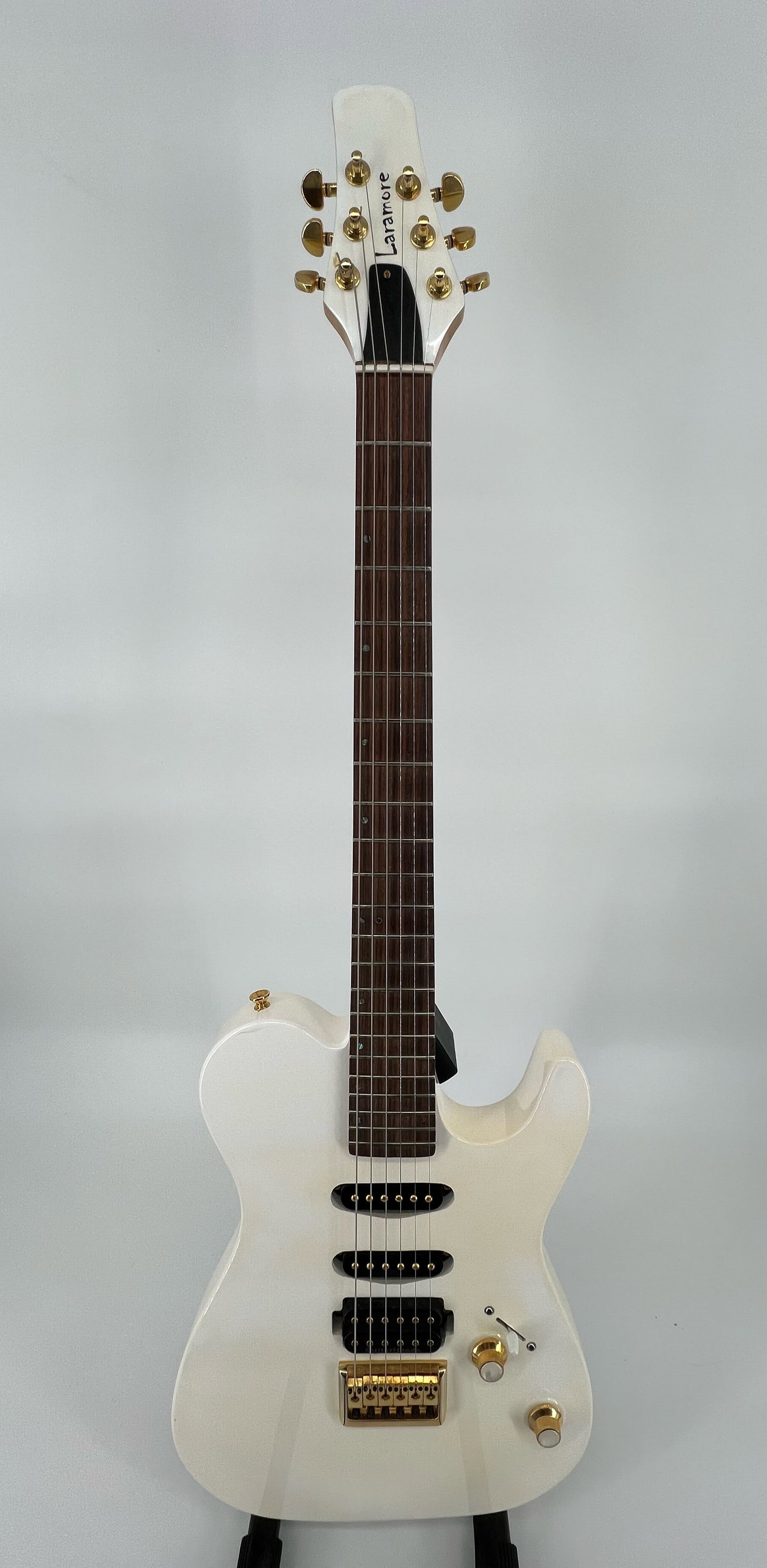 Laramore Electric Guitar (In Style of) Ibanez LB1: Laramore Electric Guitar (In Style of) Ibanez LB1, comes with hard case. SHIPS FROM LAS VEGAS, NV #040