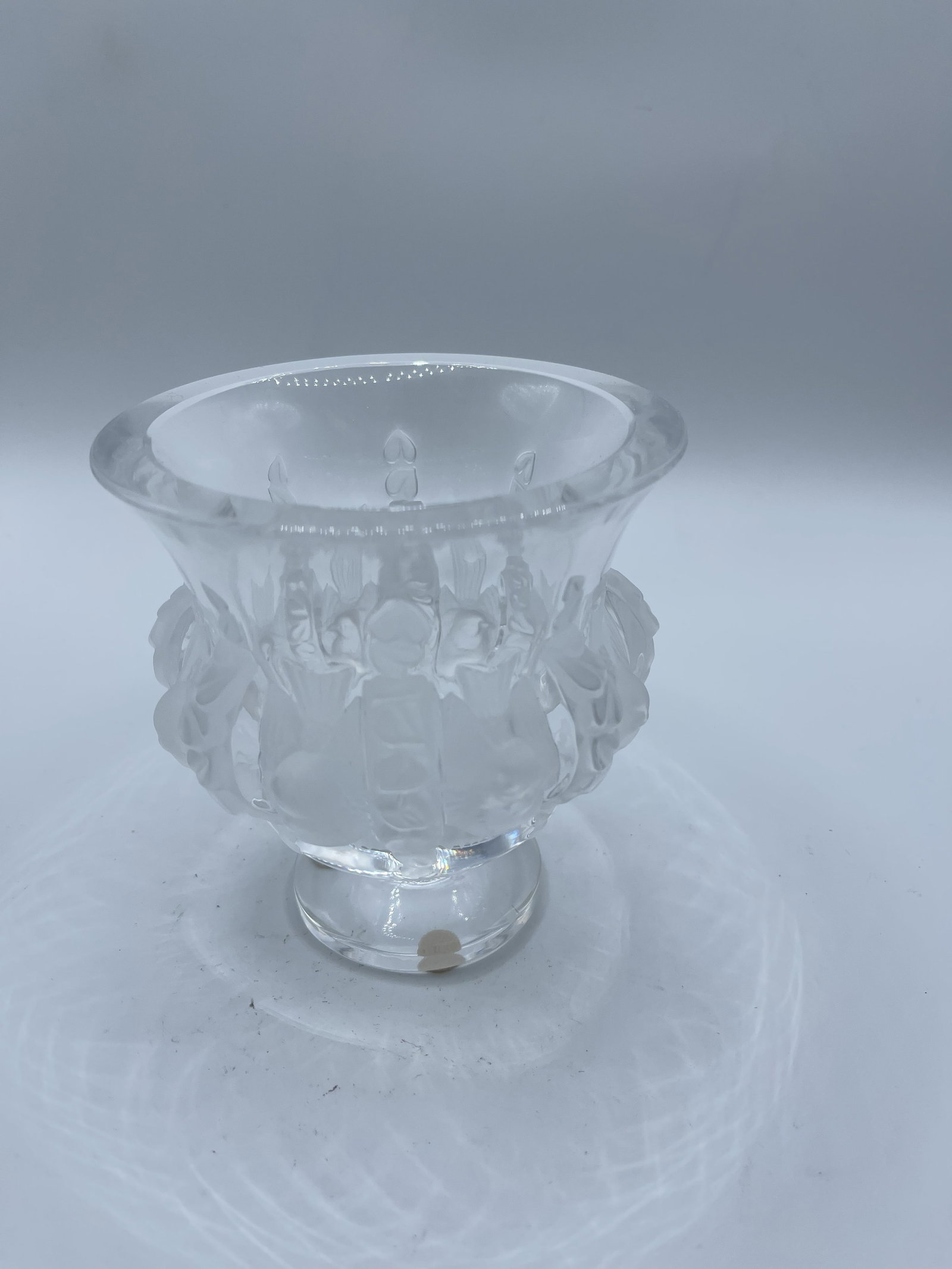 Lalique Crystal Dampierre Bird Vase: Lalique Crystal signed Dampierre Bird Vase Lalique is a French luxury glassmaker, established in 1888 by famed glassmaker and jeweler Rene Lalique. The brand gained prominence in the early 20th centur