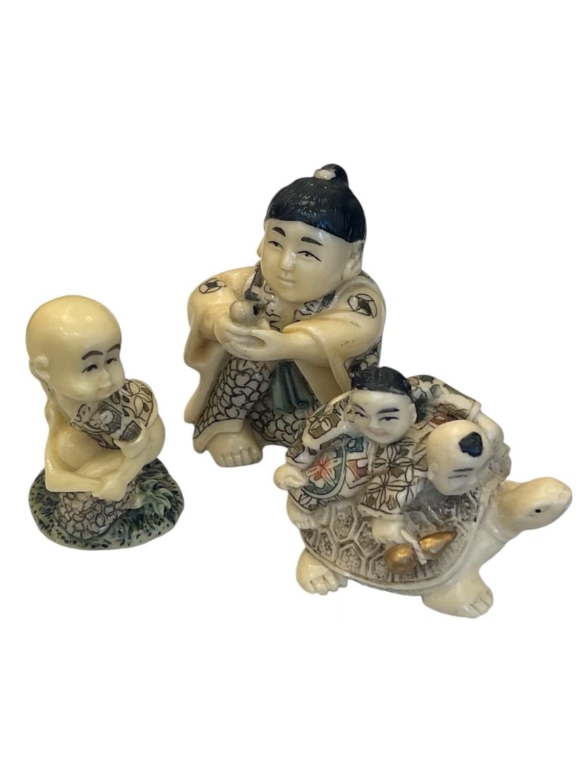 Japanese Netsuke - Set Of 3: Japanese Netsuke - Set Of 3 Dimensions: approximately 2 inches each Description: Netsuke are small, intricately carved toggles traditionally used in Japan as functional accessories on kimono sashes. D