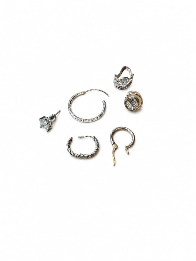 Misc Lot of Silver Jewelry: Assorted lot of silver-tone jewelry. Ships from Newport Beach, CA.Proceeds go to Hoag Hospital Charitable Foundation. Previous Lot: 141