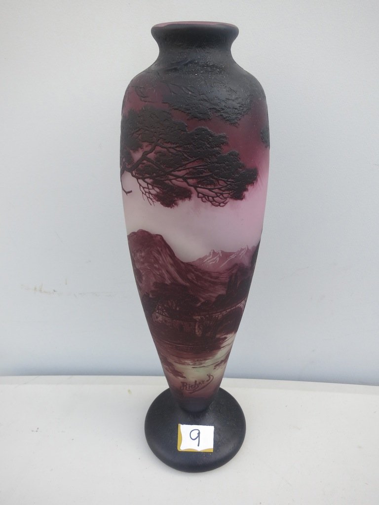 Richard Cameo Glass Art Vase (1 of 4)