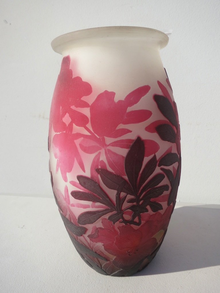 Muller Freres Luneville Signed Cameo Vase: Signed Muller Freres Luneville VaseH. 8"
